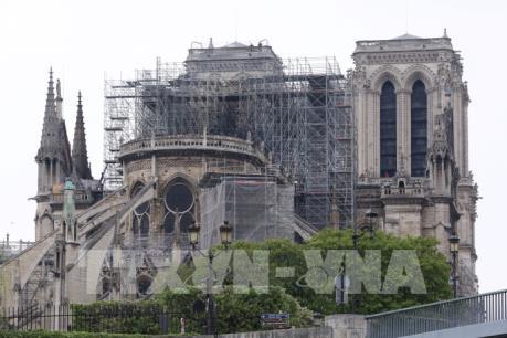 Khoảng 90% thánh tích và tác phẩm nghệ thuật ở nhà thờ Đức Bà được bảo toàn