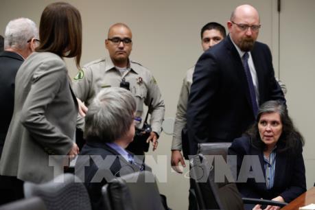 Ngược đãi con đẻ, cặp vợ chồng Mỹ bị tuyên án chung thân