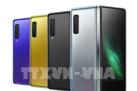 Samsung sắp ra mắt smartphone gập đầu tiên trên thế giới