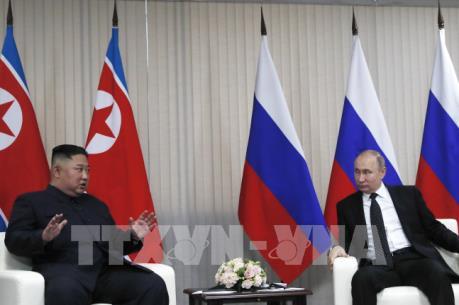 Tổng thống Nga Putin vui vẻ nhận lời mời thăm Triều Tiên