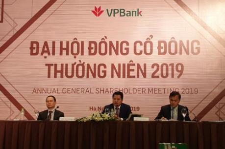 VPBank để lại lợi nhuận cho việc phát triển ngân hàng