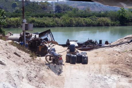 Xử nghiêm các sai phạm trong khai thác cát trên sông Krông Nô