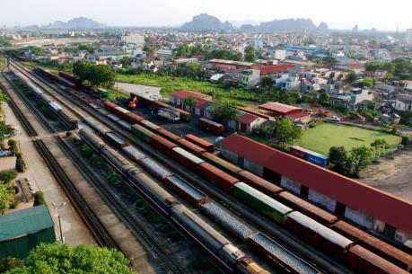 Tìm lối ra cho ngành đường sắt - Bài 3: Làm gì để phát huy vai trò kết nối?
