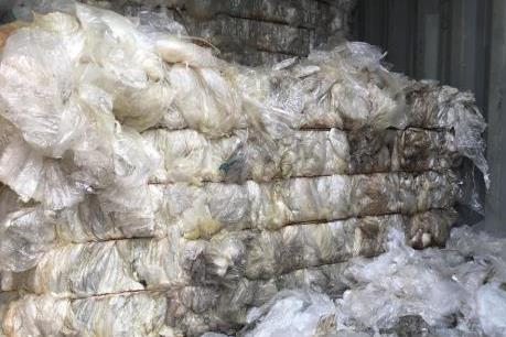 Ngăn chặn từ xa việc nhập rác thải gây ô nhiễm môi trường