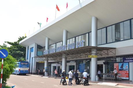 Chấn chỉnh loạn giá cước vận chuyển khách từ sân bay Phù Cát về Quy Nhơn