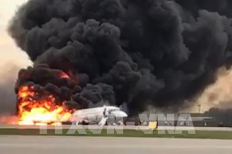 Cháy máy bay tại Nga: 41 người thiệt mạng