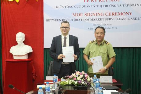 Ký hợp tác với Tập đoàn Moet Hennessy-Louis Vuiton về chống hàng giả