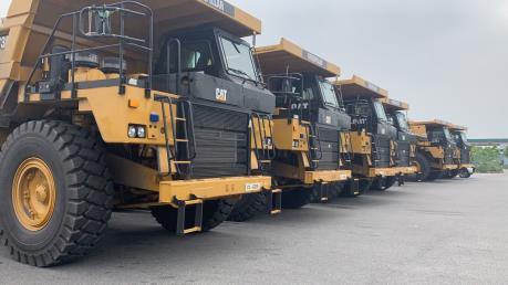 Phát hiện 8 xe tải loại siêu trường sử dụng giấy phép lưu hành giả