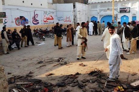Nổ gần đền thờ Hồi giáo lớn khiến hàng chục người thương vong