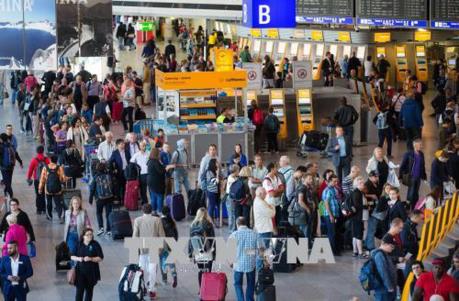 Sân bay Frankfurt tạm ngừng hoạt động do thiết bị bay không người lái