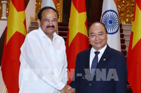 Thủ tướng Nguyễn Xuân Phúc hội kiến Phó Tổng thống Ấn Độ Venkaiah Naidu