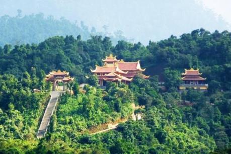 Đến Huế với tour du lịch khám phá Thiền viện Trúc Lâm Bạch Mã