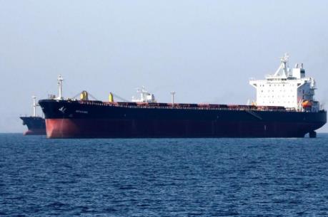 Hai tàu chở dầu của Saudi Arabia bị tấn công ngoài khơi UAE