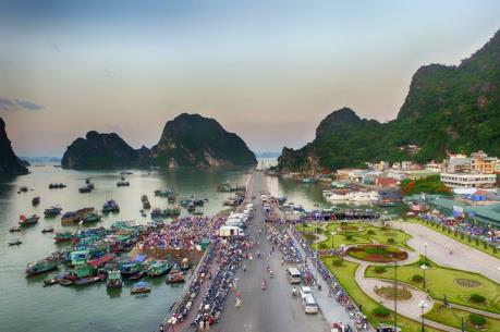 Quảng Ninh khẳng định không lấn vịnh Hạ Long khi xây dựng bãi tắm Hòn Gai