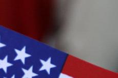 Trung Quốc giảm mua trái phiếu chính phủ Mỹ