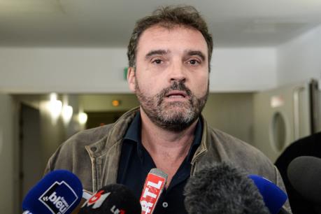 Bác sĩ đầu độc bệnh nhân rồi cứu sống họ thoát khỏi "lưỡi hái tử thần"