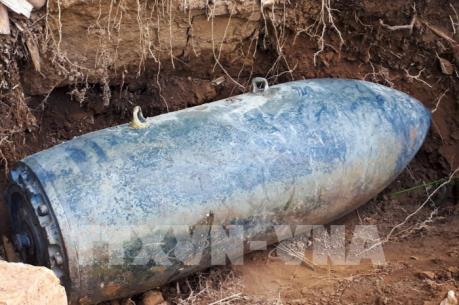 Phát hiện quả bom nặng gần 250kg dưới lòng suối ở Điện Biên