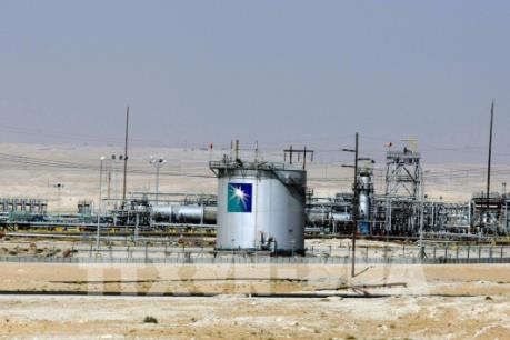 Giá dầu châu Á tăng 1% sau bình luận của Bộ trưởng Năng lượng Saudi Arabia