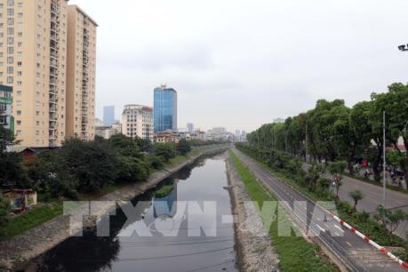 Cấp nước tự chảy cho các sông nội thành cải thiện môi trường nước