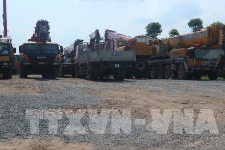 Hà Nội: Chủ đầu tư di chuyển máy móc vi phạm ra khỏi khu đất nông nghiệp