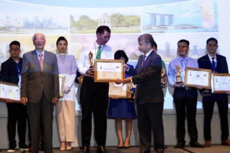 Tập đoàn Mai Linh nhận giải “Top 10 thương hiệu được tin dùng nhất ASIA” 2019