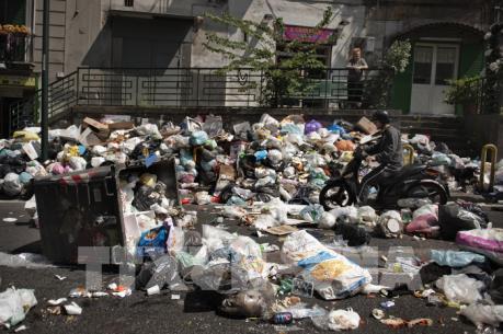 Dịch vụ đặt đồ ăn trực tuyến nở rộ khiến Trung Quốc ngập rác nhựa