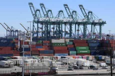 Mỹ sẽ áp thuế mới với mặt hàng đệm và thùng đựng bia của Trung Quốc