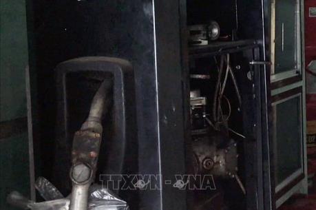 Phạt 77 triệu đồng điểm bán dầu trái phép tại Phú Yên