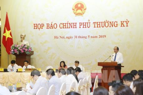 Họp báo Chính phủ: Giải đáp các vấn đề về điện năng lượng mặt trời, chống hàng giả