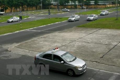 Làm sao để siết chặt chất lượng đào tạo lái xe?
