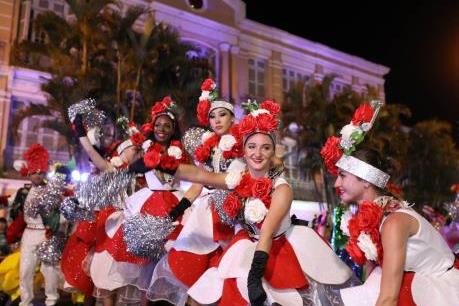 Những màn trình diễn nghệ thuật rực rỡ sắc màu tại Carnival đường phố DIFF 2019