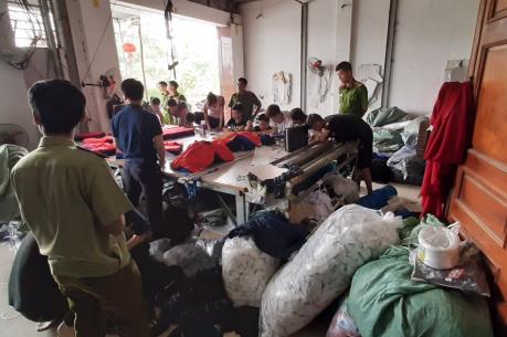 Tạm giữ nhiều sản phẩm có dấu hiệu vi phạm sở hữu công nghiệp