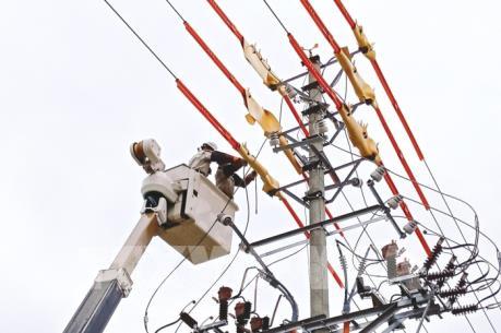 Nắng nóng kéo dài, lượng điện tiêu thụ tại Hà Nội tăng đột biến