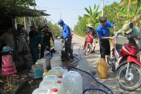 Hàng nghìn hộ dân ở Long An thiếu nước sạch sinh hoạt