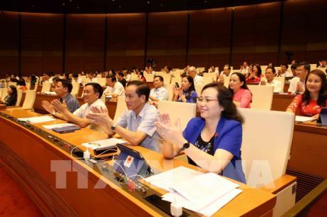 Kỳ họp thứ 7, Quốc hội khóa XIV: Thông qua Luật Giáo dục (sửa đổi)