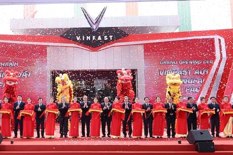 Tập đoàn Vingroup khánh thành nhà máy sản xuất ô tô VinFast