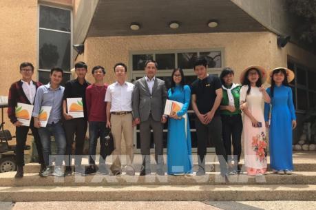 Hàng trăm sinh viên Việt được trao chứng chỉ ngành nông nghiệp tại Israel