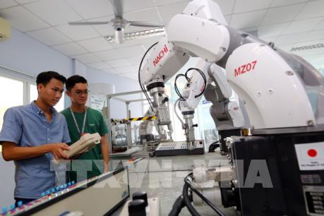 Nỗi sợ robot sẽ thay thế con người liệu có hão huyền?