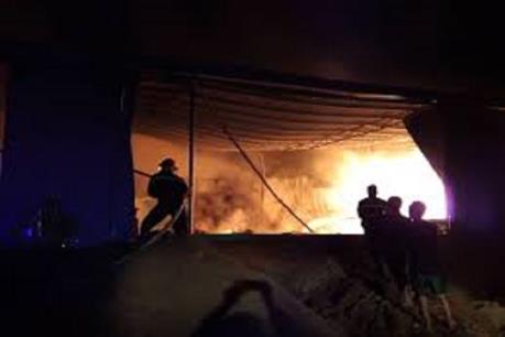 Quảng Nam: Xưởng gỗ rộng hơn 1.000m² bị bà hỏa thiêu rụi