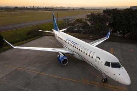 Embraer ký hợp đồng trị giá 1,9 tỷ USD với United Airlines