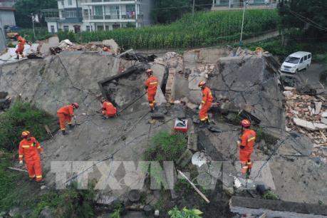 Động đất ở Trung Quốc: Hơn 500 lính cứu hỏa tham gia cứu hộ
