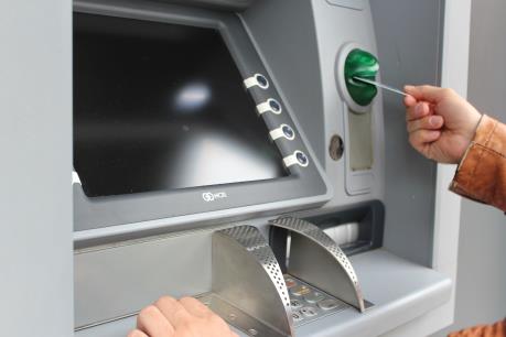 Agribank lắp đặt thêm một loạt máy ATM đa chức năng