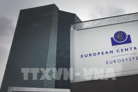 ECB giữ nguyên lãi suất cơ bản