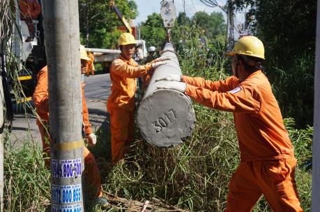 Điện lực miền Nam sẵn sàng cho các sự cố lưới điện do mưa bão