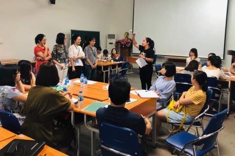 Chia sẻ kinh nghiệm giảng dạy ngoại ngữ cho giáo viên khu vực Đông Nam Á