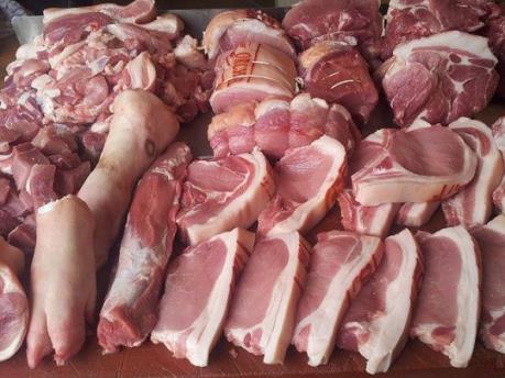 Thái Lan cấm nhập khẩu thịt lợn Lào trong 90 ngày