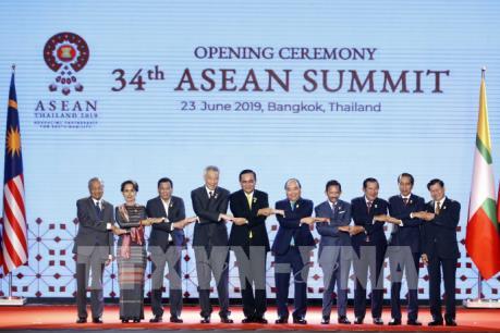 Thủ tướng dự Lễ khai mạc Hội nghị Cấp cao ASEAN lần thứ 34