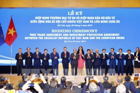 Reuters: EVFTA mở đường cho việc giảm 99% hàng rào thuế quan