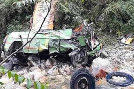 Tai nạn xe buýt thảm khốc ở Ấn Độ làm hơn 30 người thiệt mạng