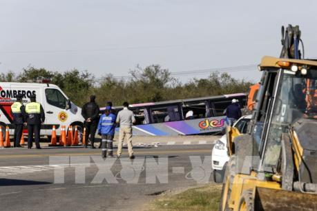 Argentina: Tai nạn xe buýt, hơn 40 người thương vong